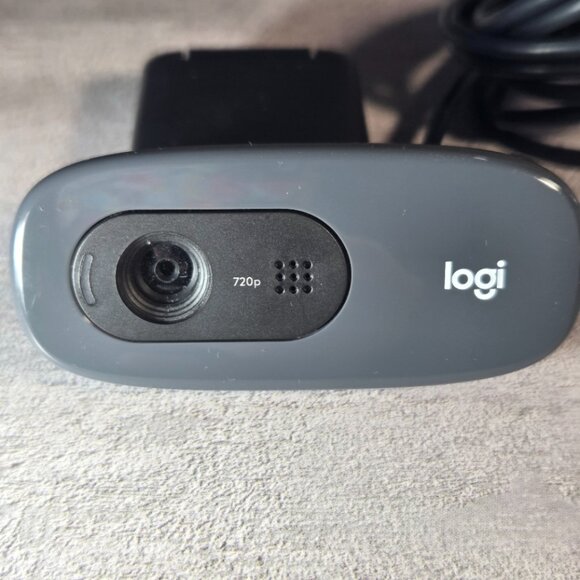 Logitech C270 HD Webcam - 720P - USB 2.0 - Widescreen HD Video Calling V-U0018 - Picture 3 of 6